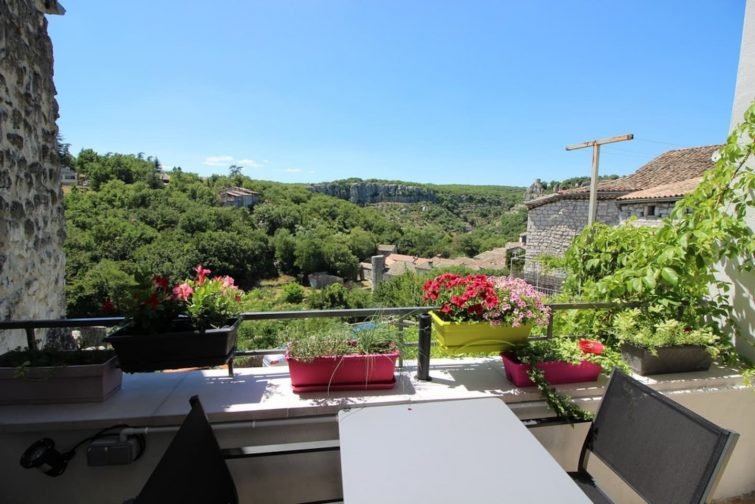 Duplex 38 m² village médiéval, Gorges Ardèche - Dormir à Balazuc