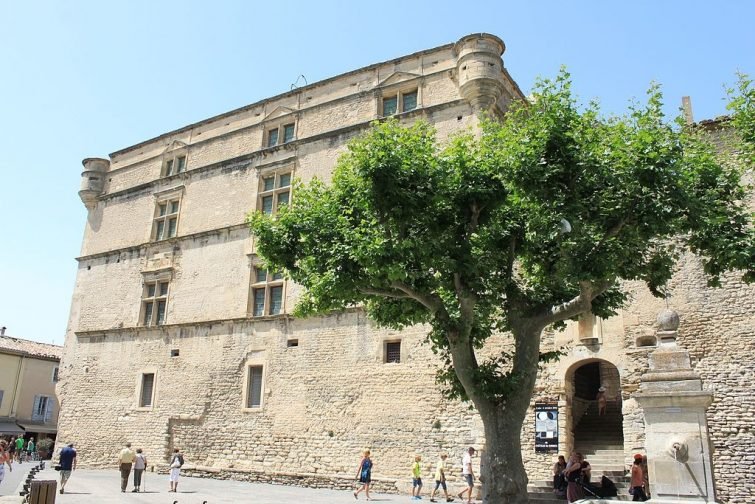 visiter luberon : Chateau Gordes