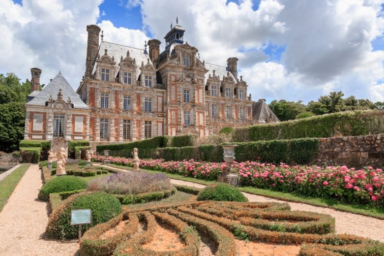 châteaux à visiter en Normandie - Château de Beaumesnil