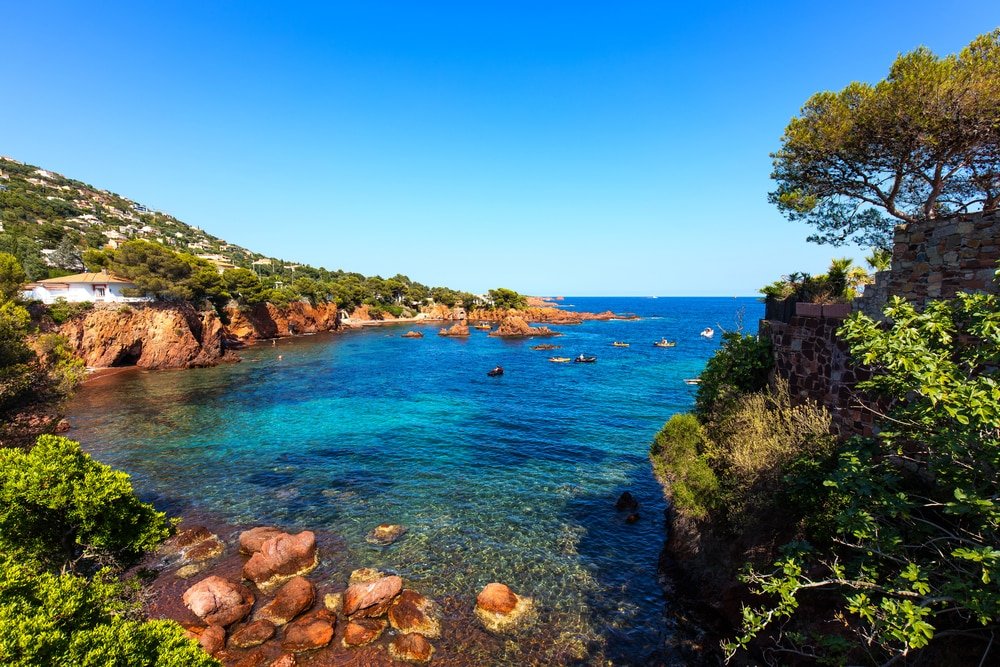 En voilier - visiter Calanques de l'Estérel