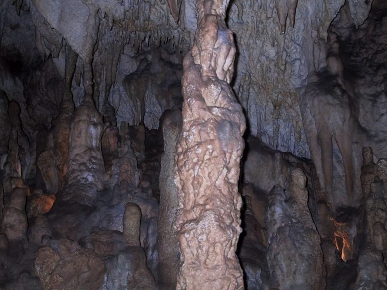 Visiter Charente : Grotte Queroy