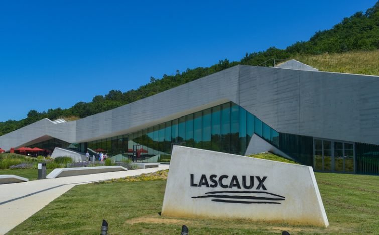 Visiter dans le Périgord Noir : Lascaux