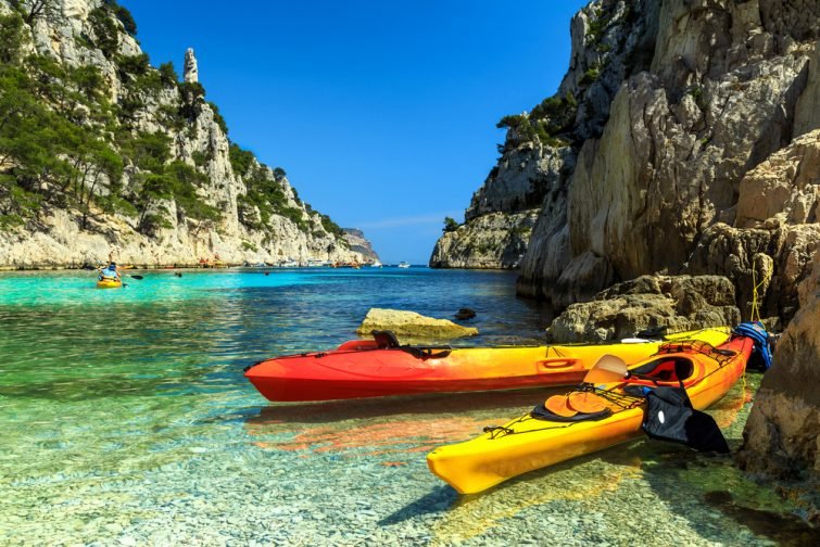 Visiter dans les Bouches-du-Rhône : plages de Cassis, en pleine calanque