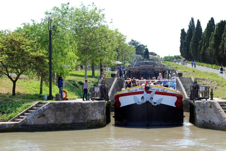 Visiter le Canal du Midi en péniche