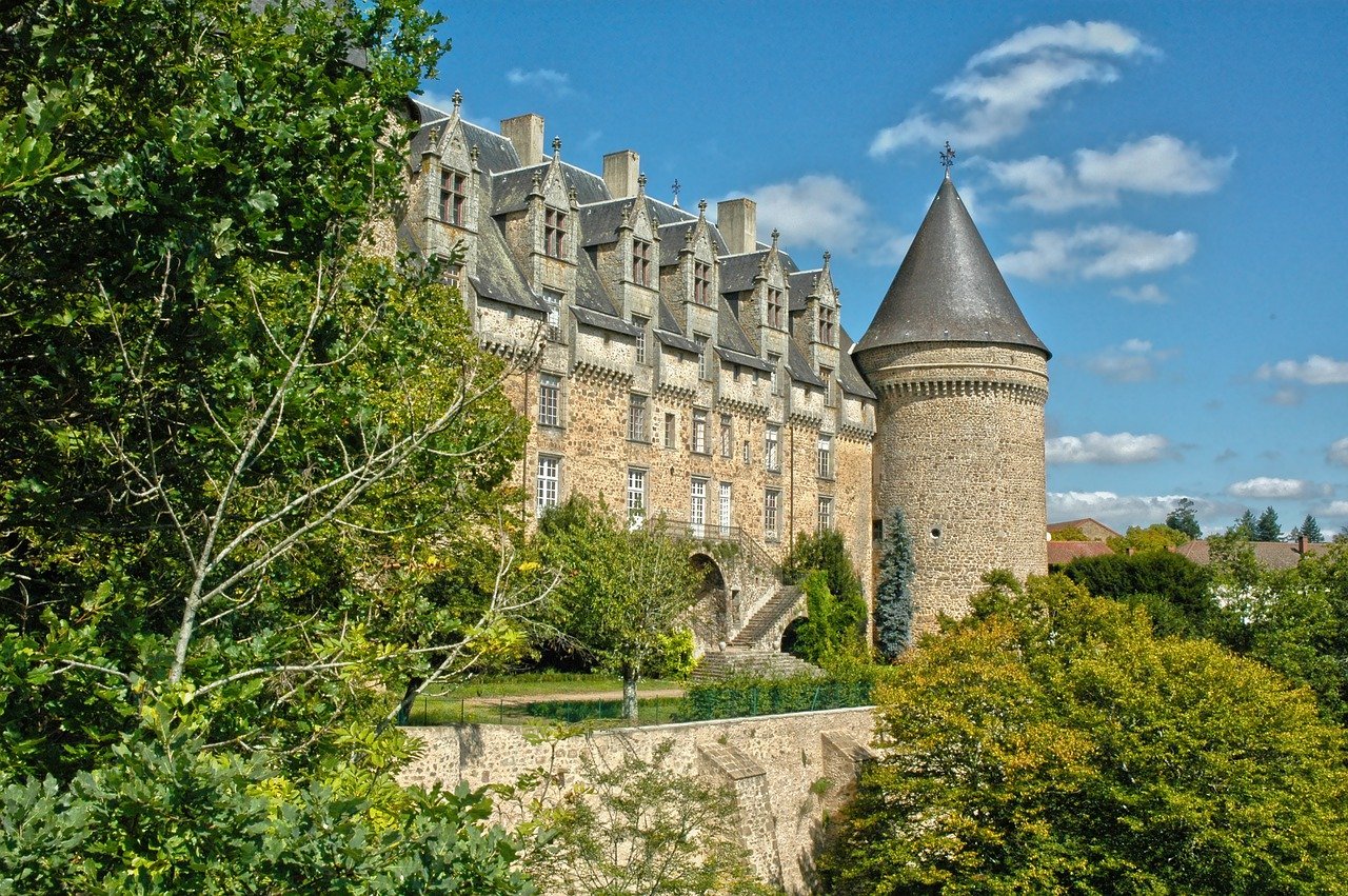 chateau de rochechouart