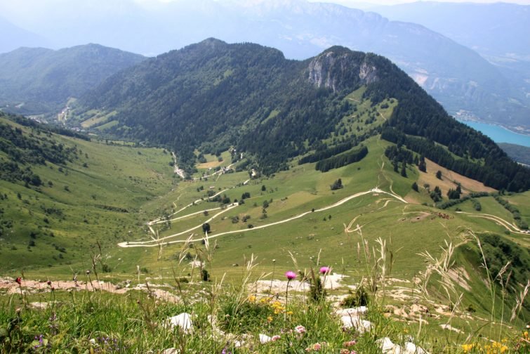 Visiter le massif de Aravis à cheval 