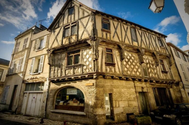 maison-de-lieutenance-visiter-cognac