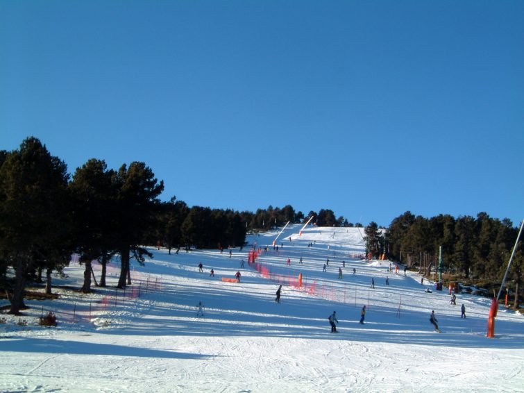 Visiter les Pyrénées-Orientales : Skier à Font-Romeu