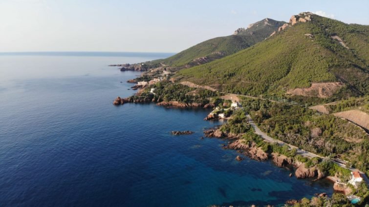 Visiter Var : Route de la corniche - Var