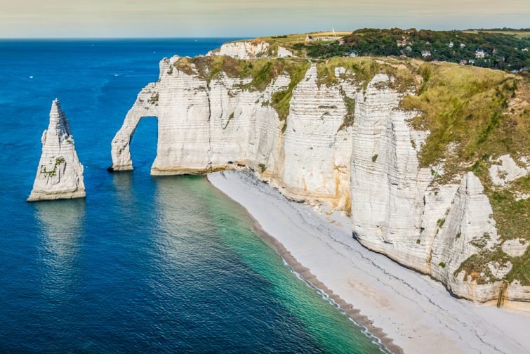 Plus beaux villages de Normandie : les falaises d'Étretat