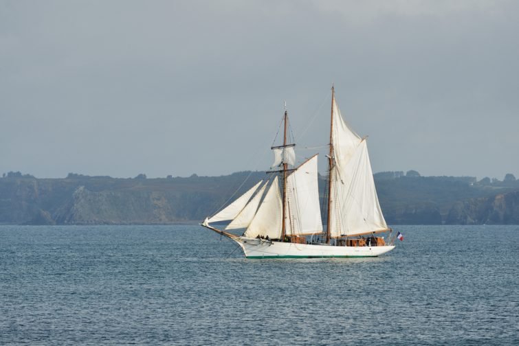 Voilier dans le Morbihan